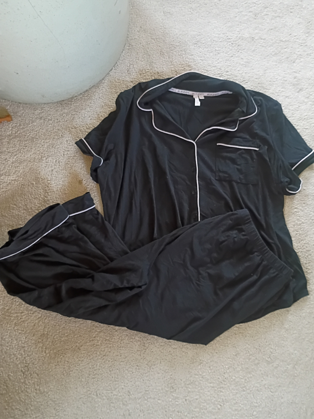 Classic Black Short-Sleeve Pajama Set with White Piping